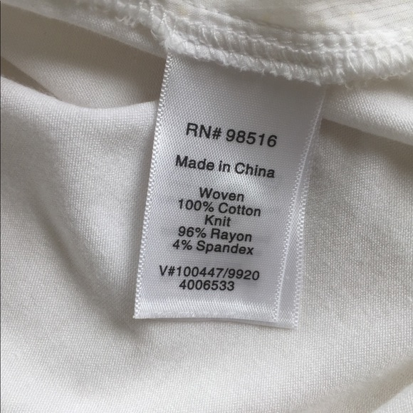 Pin tuck V neck white tunic w/ long sleeves Lg - Picture 4 of 7